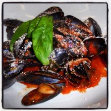 Mussels in Chilli Tomato Sauce